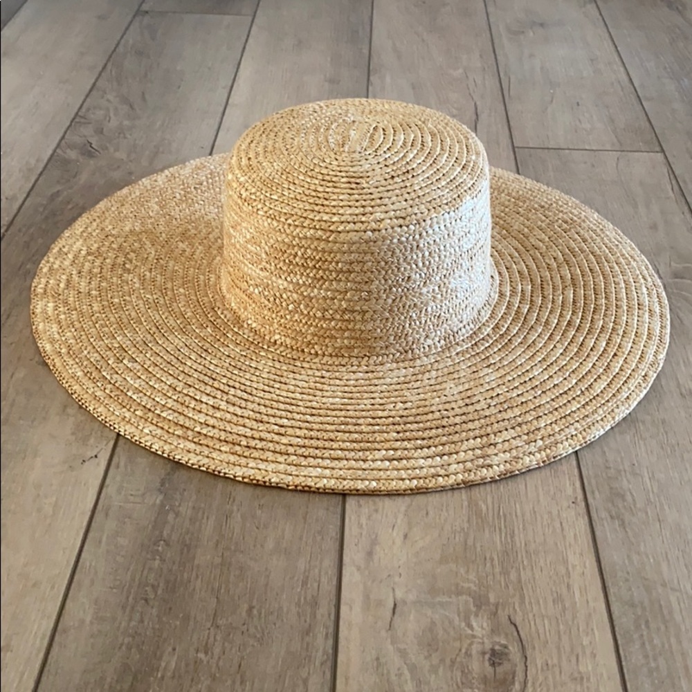 Round Straw Hat